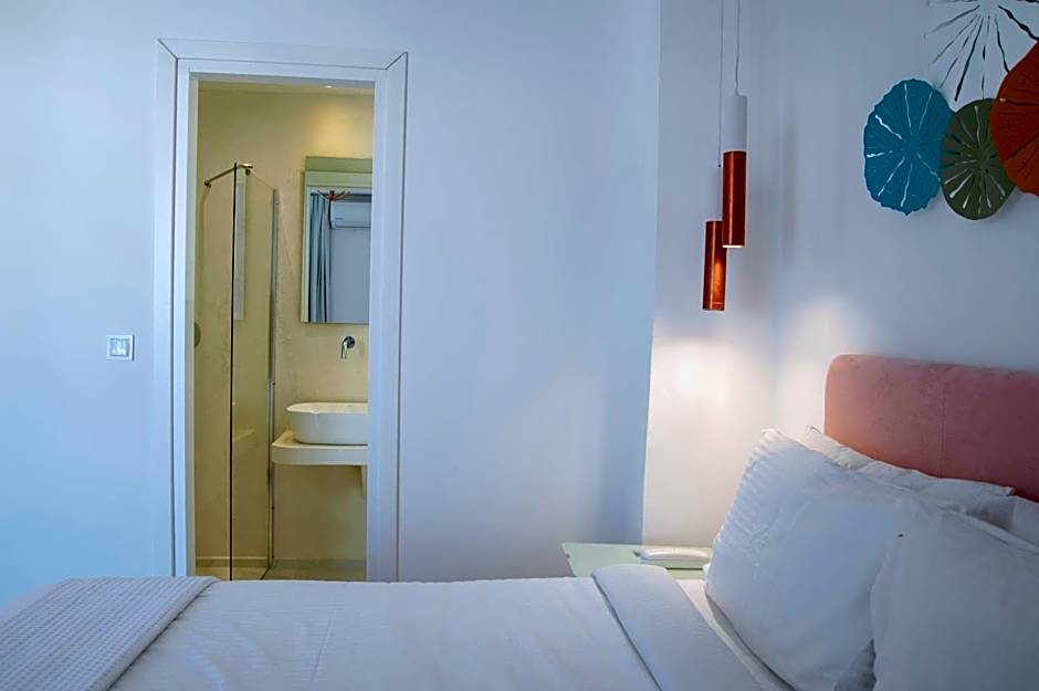 Nama Hotel Tinos