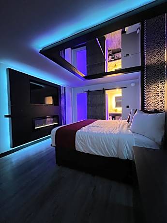 Mirrored Ceiling Smoking