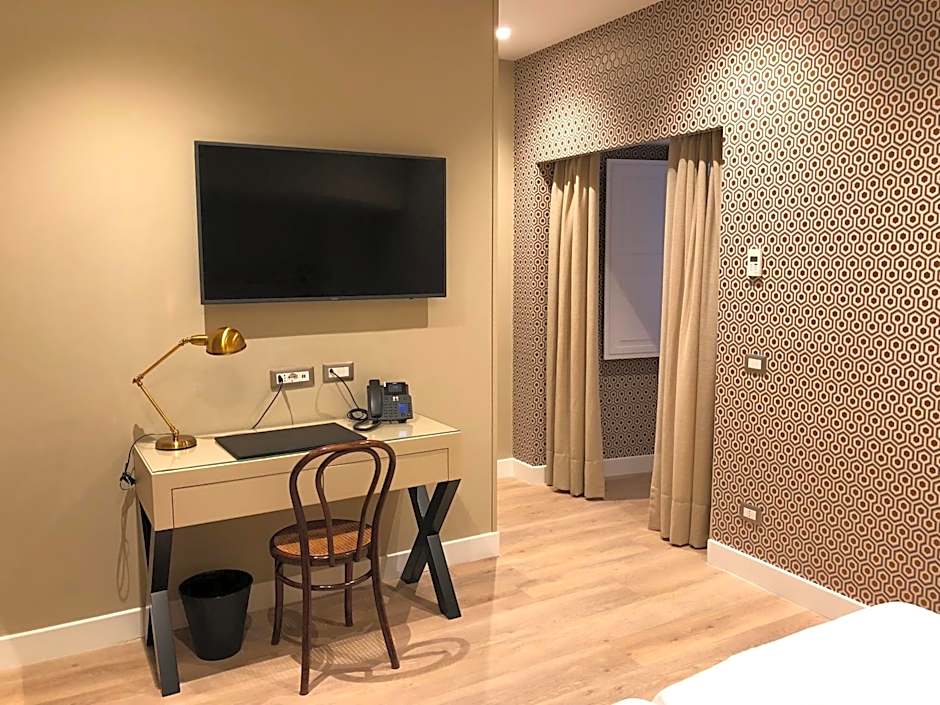 Caruso Place Luxury Rooms & Suites