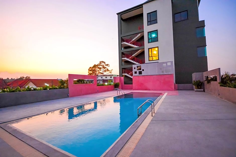 Comet Hotel Surat Thani