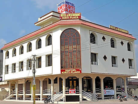 Hotel Kirti Plaza