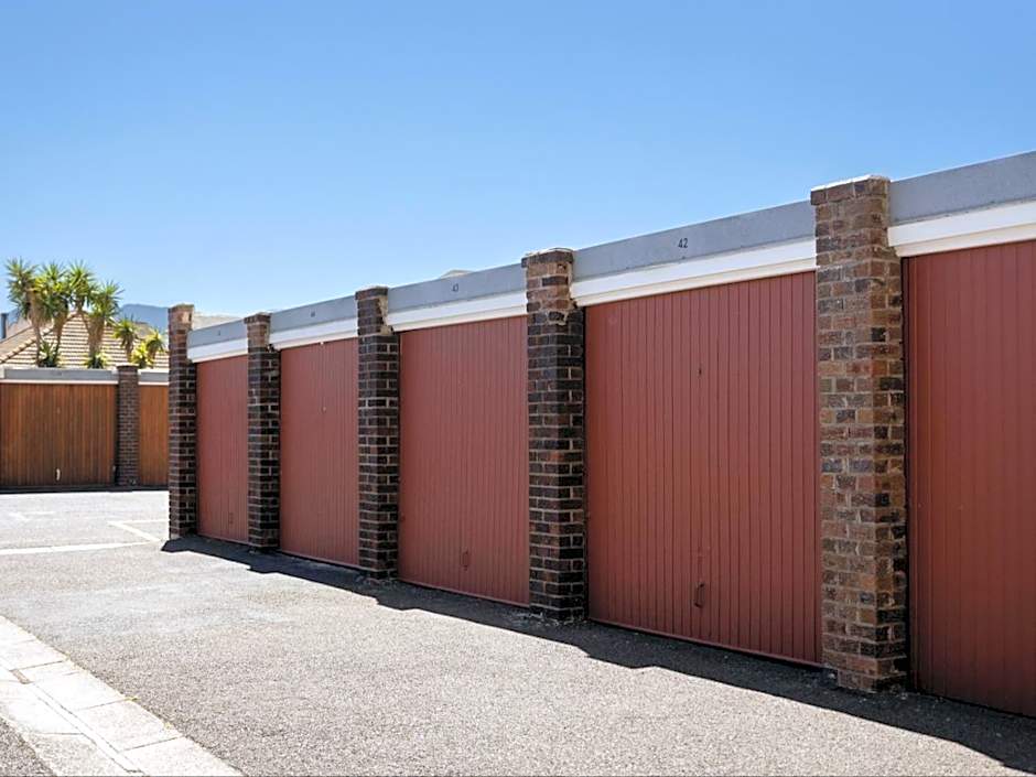 St Tropez Beachfront 101