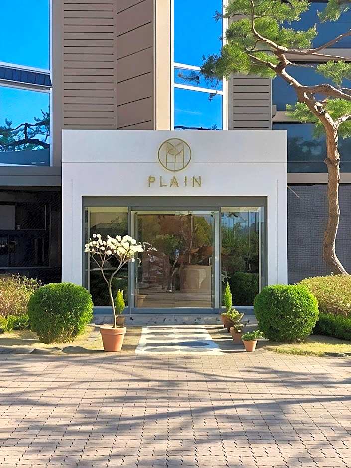 Plain Hotel