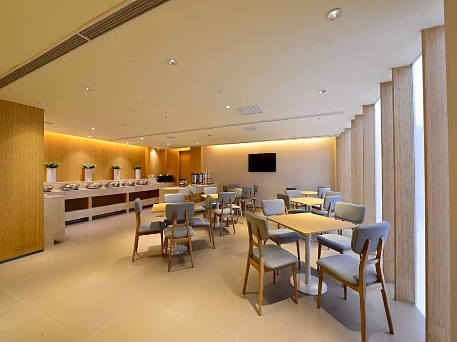 Ji Hotel Shanghai Jiading Qinghe Road