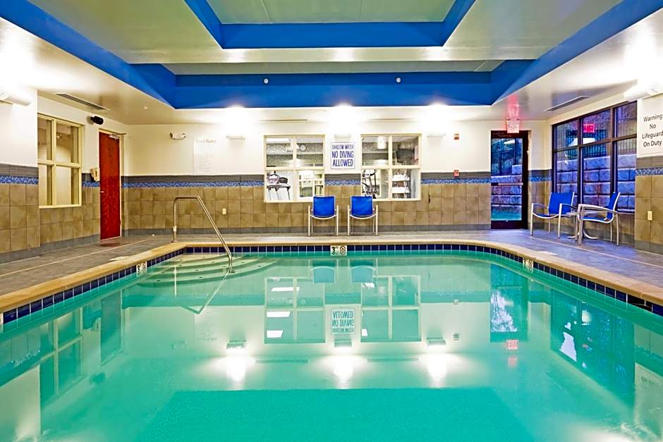 Holiday Inn Express & Suites Knoxville - Farragut by IHG
