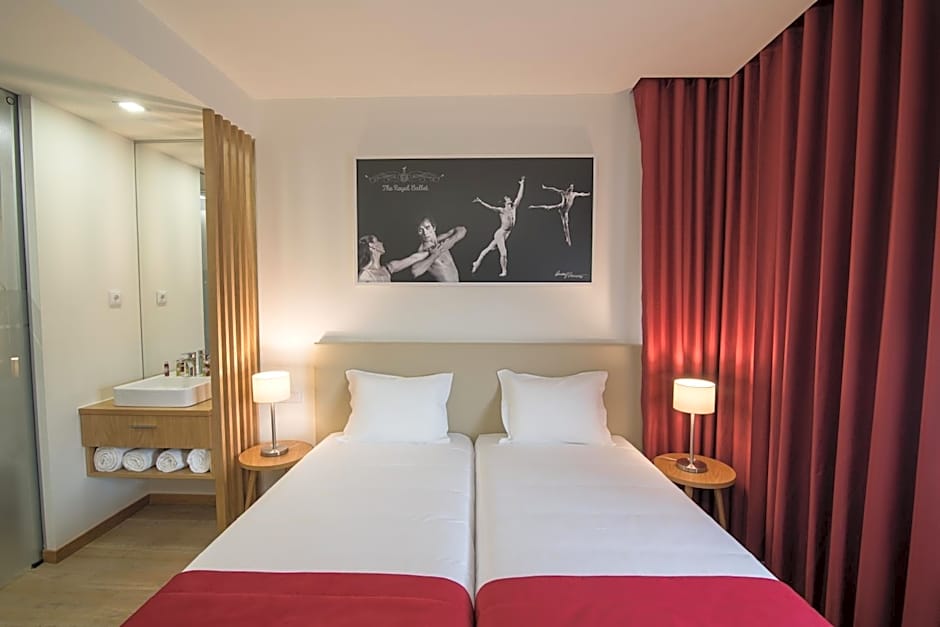 Porto Coliseum Hotel