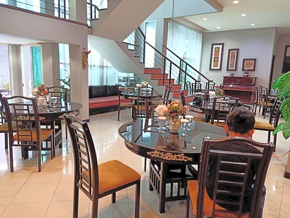 Surya Palace Syariah