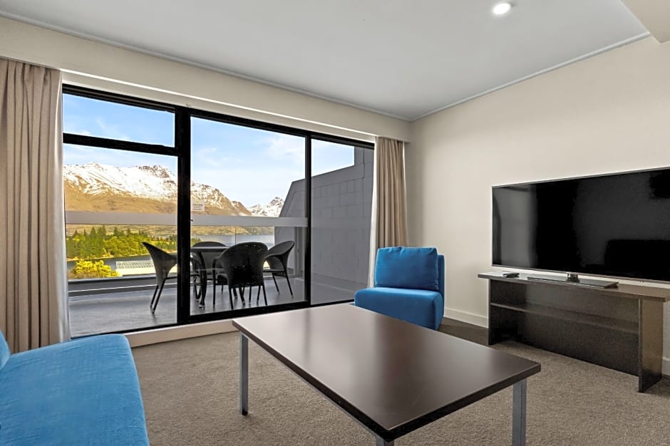 Copthorne Hotel & Apartments Queenstown Lakeview