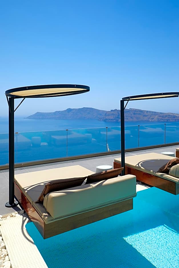 Oia Suites