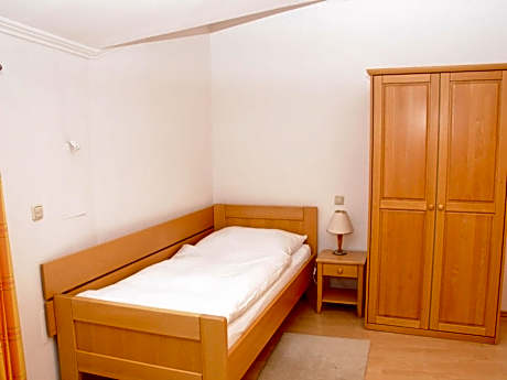 Large Single Room