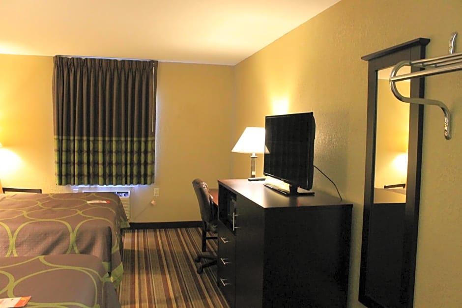 Super 8 by Wyndham Morrilton
