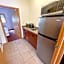 Lake Bluff Inn and Suites