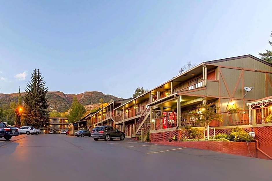 Rodeway Inn Glenwood Springs Area – Glenwood Springs, CO