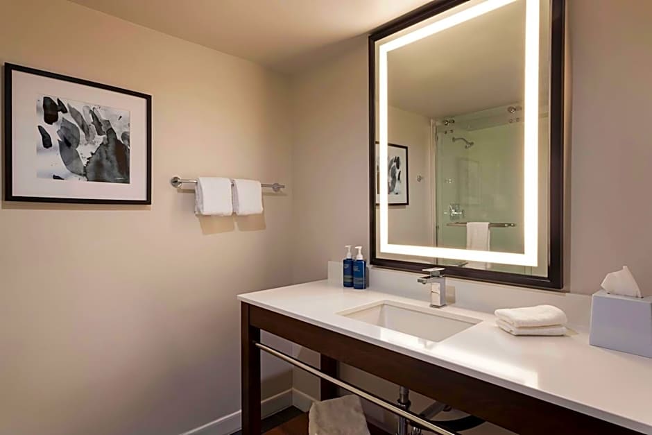 Four Points By Sheraton Bakersfield