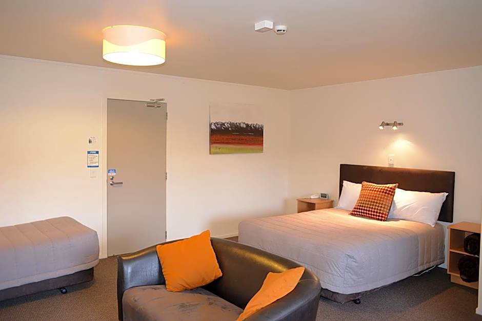 The Hobbit Motorlodge