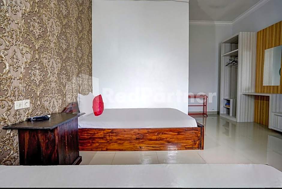 Hotel Miranda Bawean Mitra RedDoorz