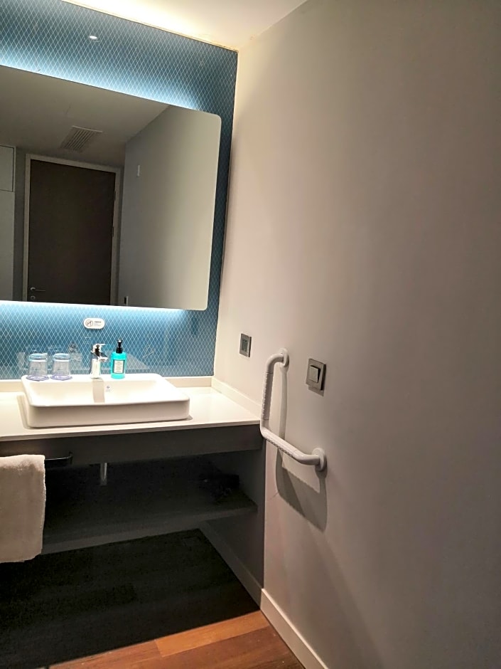 Holiday Inn Express Pinghu, an IHG Hotel