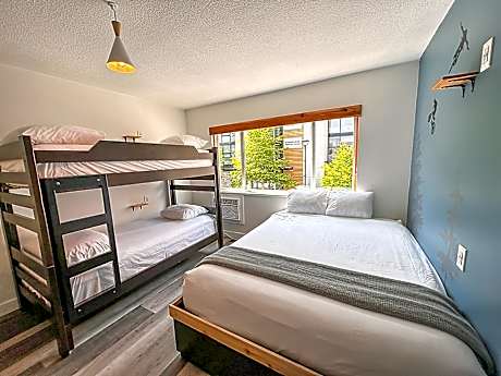 Basic Room, 1 Queen and Twin Bunk (Above LOUD Pub)