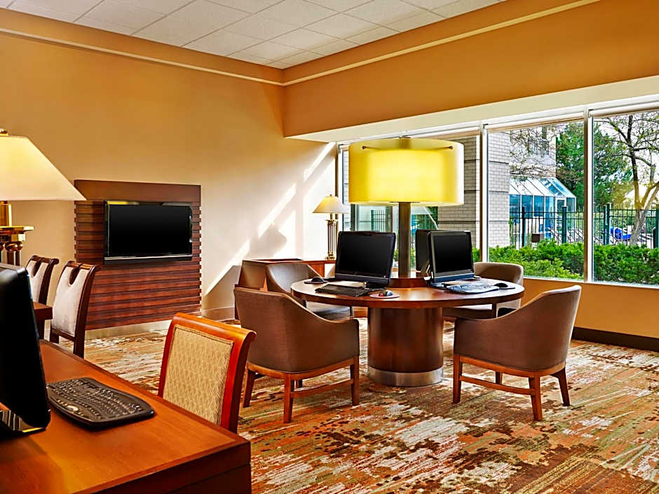 Sheraton Suites Chicago Elk Grove