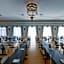 Hotel Fort Des Moines, Curio Collection by Hilton