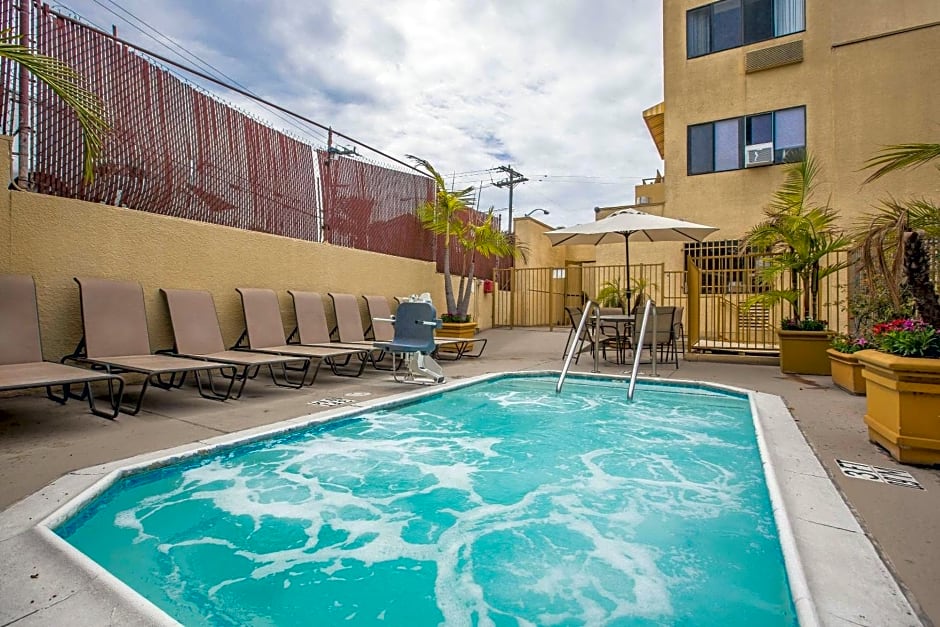 Quality Inn And Suites Hermosa Beach