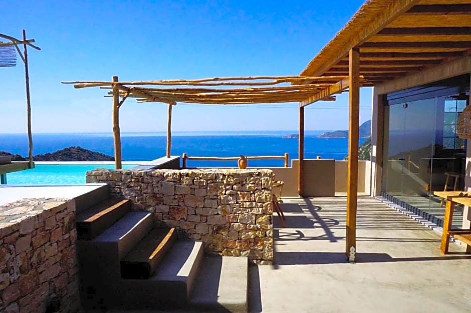 Aletri Swim Up Boutique Hotel