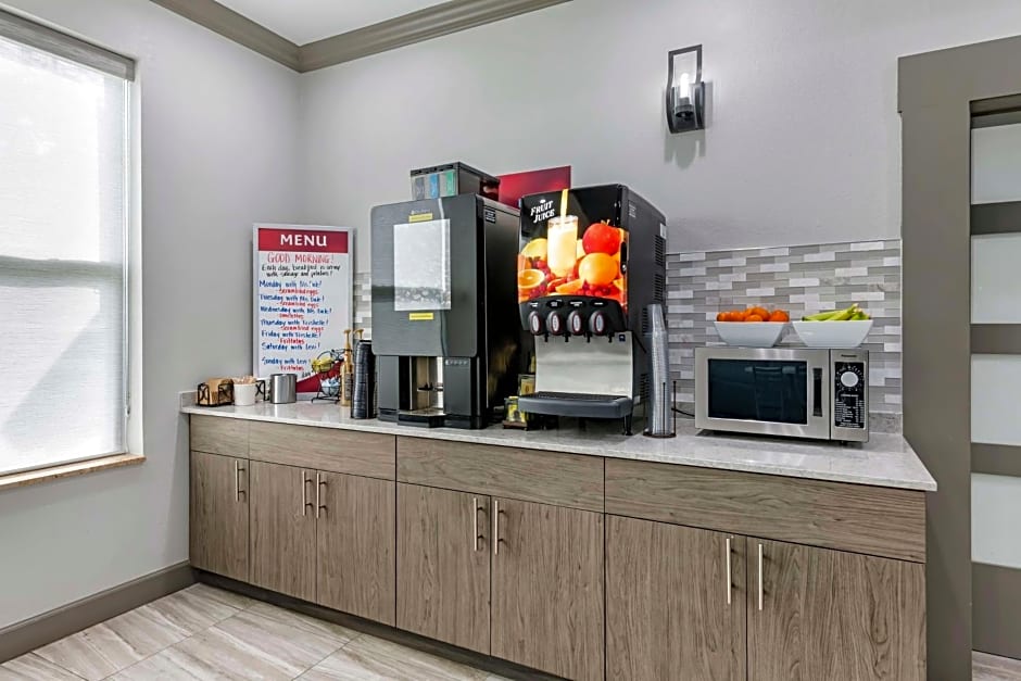 Best Western Plus First Coast Inn And Suites