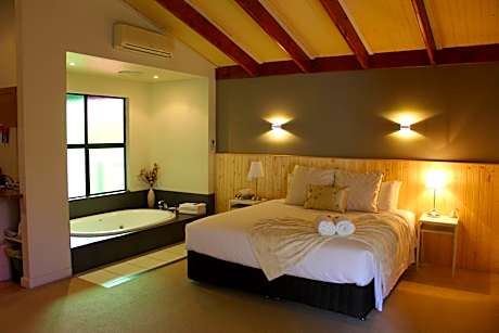 King Studio with a Spa bath & Private Balcony