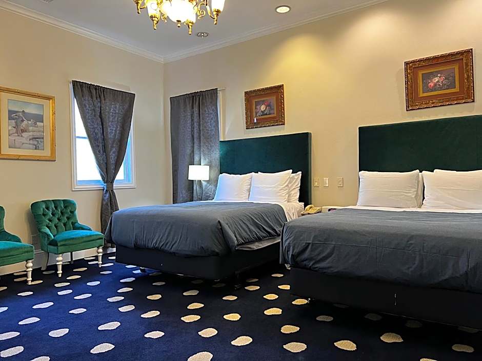 Sterling Hotel