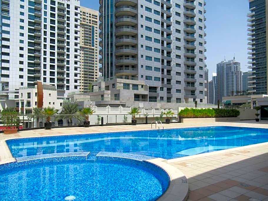 Frank Porter - Marina Views Tower B