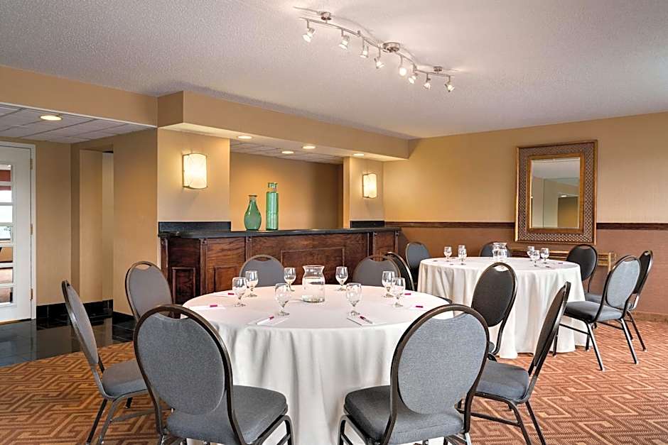 Crowne Plaza Englewood By IHG