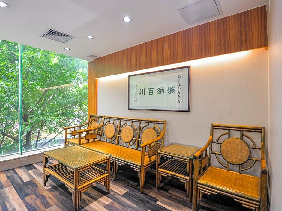 New World Hotel