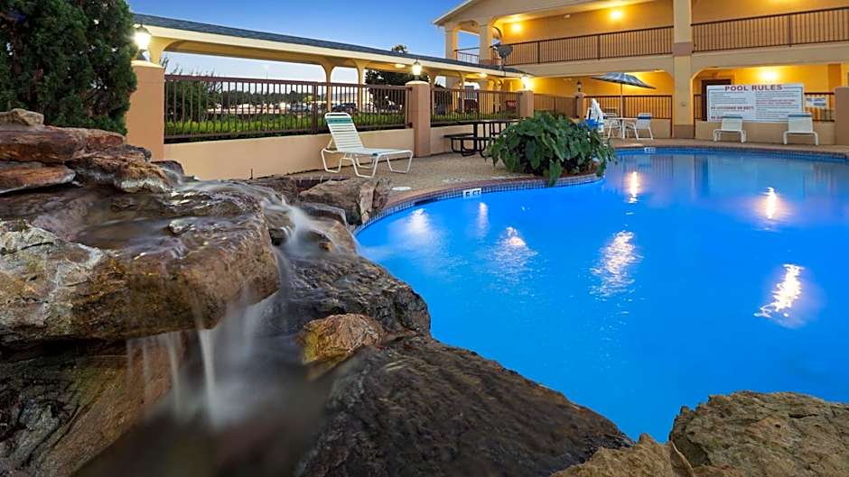 Best Western Angleton Inn