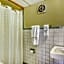 OYO Hotel Downtown Peoria IL I-74
