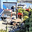 The Moorings Motel and Apartments