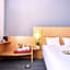 Ibis Como