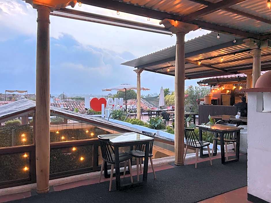El Carmen Hotel