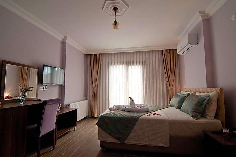 defne otel