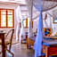 Kameleon Blue Arts Lodge