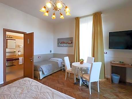 Triple Room with Balcony