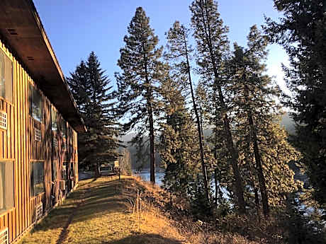 Rimrock Lodge LLC