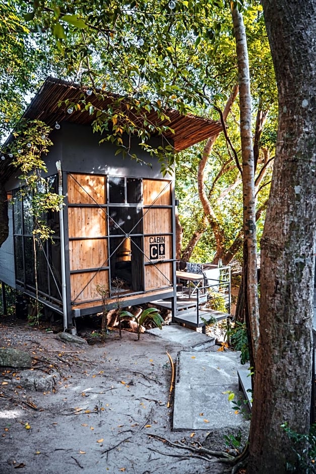 Warehouse Hostel Koh Tao