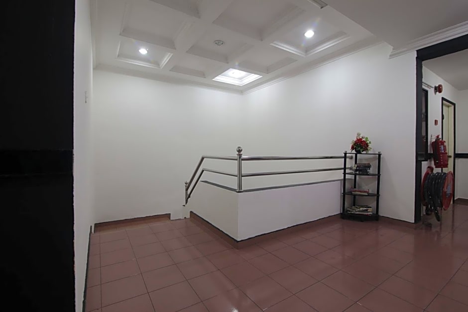 G City Hotel