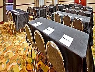 Holiday Inn Express Hotel & Suites Guthrie North Edmond, an IHG Hotel
