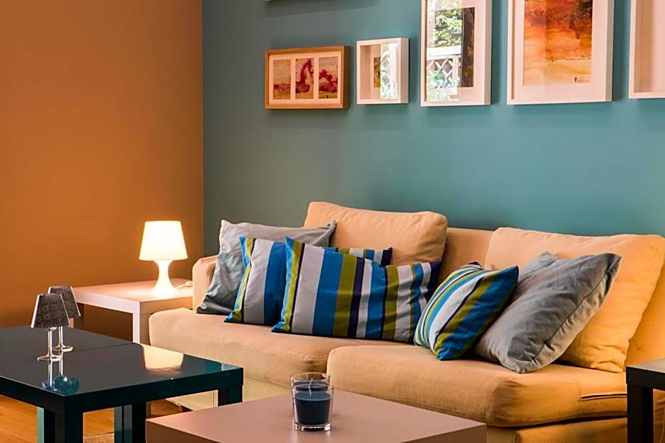 Born Barcelona Hostel