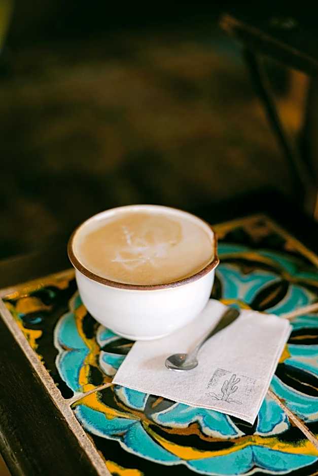 El Caminante Bar & Bungalows