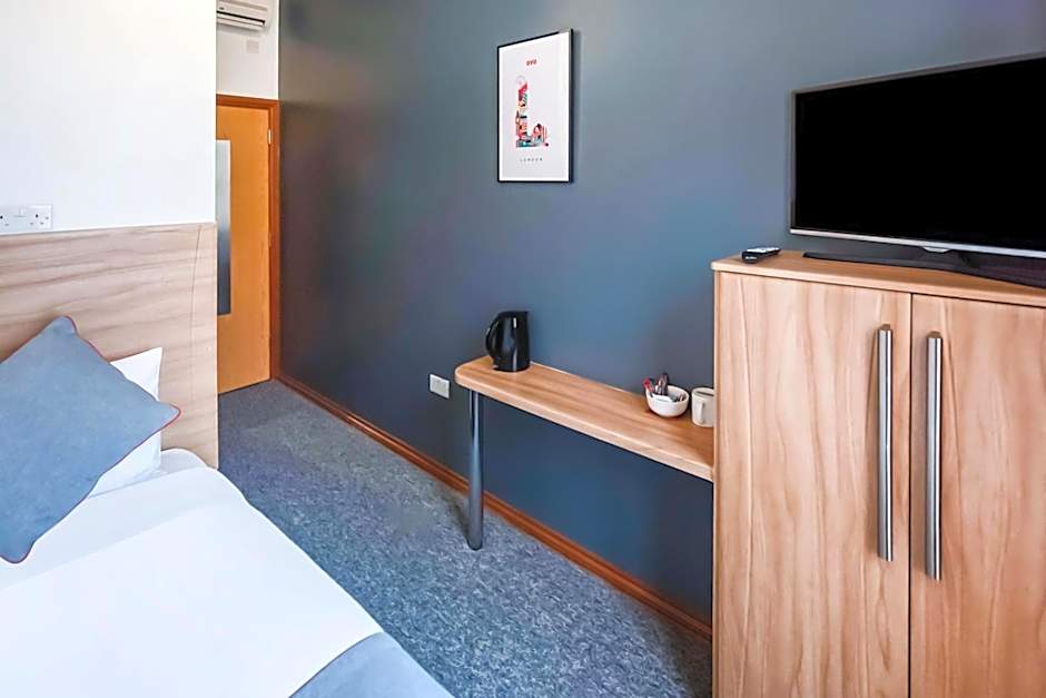 Arinza Hotel, London Ilford