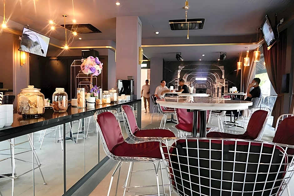 Le Embassy Hotel Georgetown
