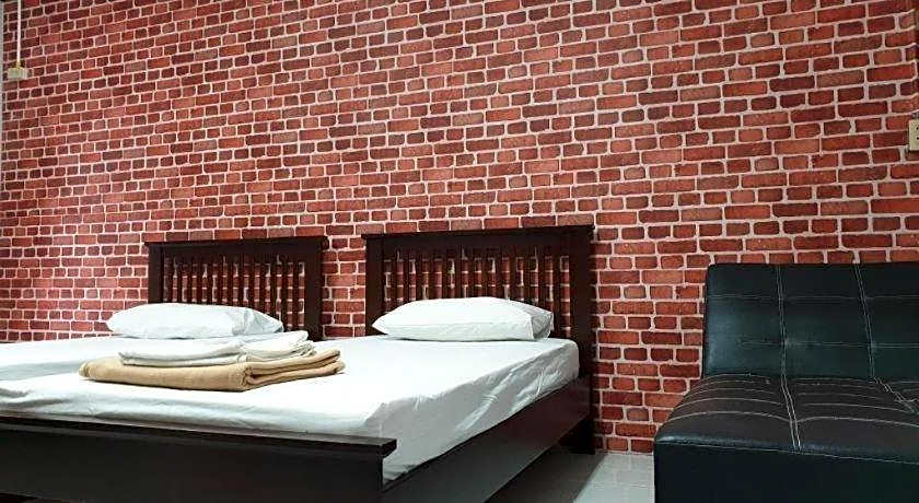 Super Hostel