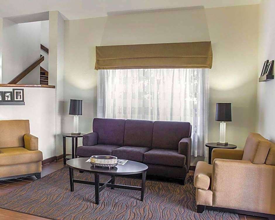 Sleep Inn & Suites Spring Lake - Fayetteville near Fort Bragg